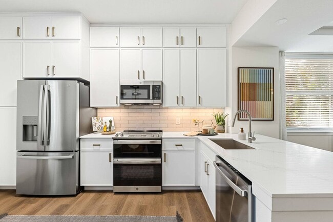 Building Photo - ANKR Wilton Manors