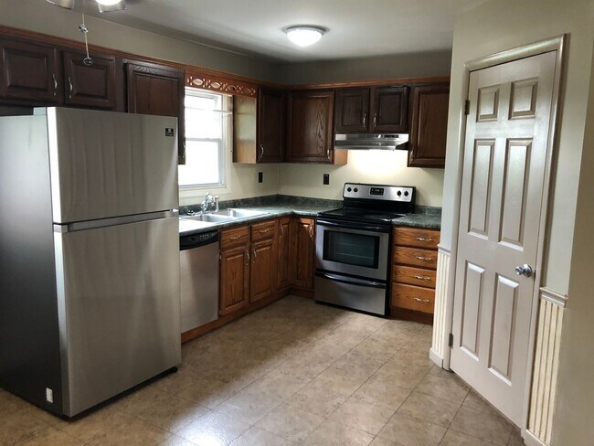 Building Photo - 401 S Center St