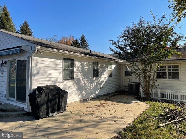 Building Photo - 3094 Bethany Ln
