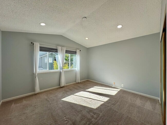 Foto del edificio - 5225 Mill Creek Ln