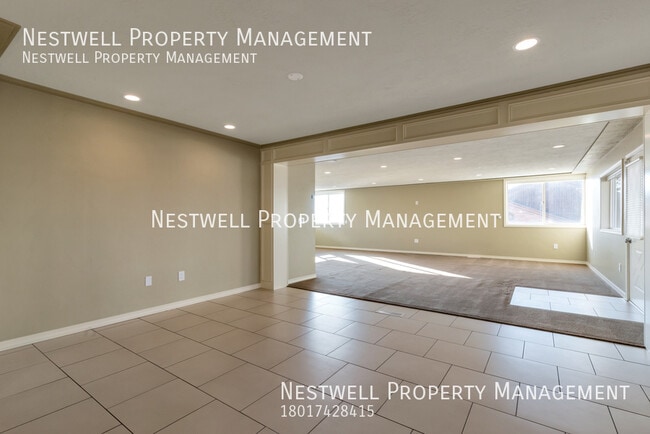 Building Photo - Great 5-bed Home in Pleasant Grove