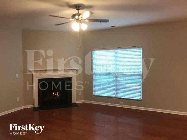 Foto del edificio - 6004 Carson Spring Ct