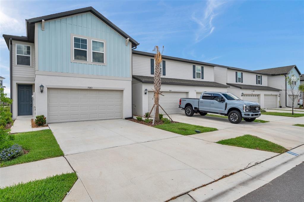 Foto principal - 7705 Momentum Pkwy