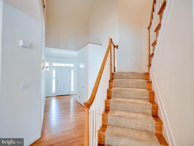 Building Photo - 6013 Calumet Ct
