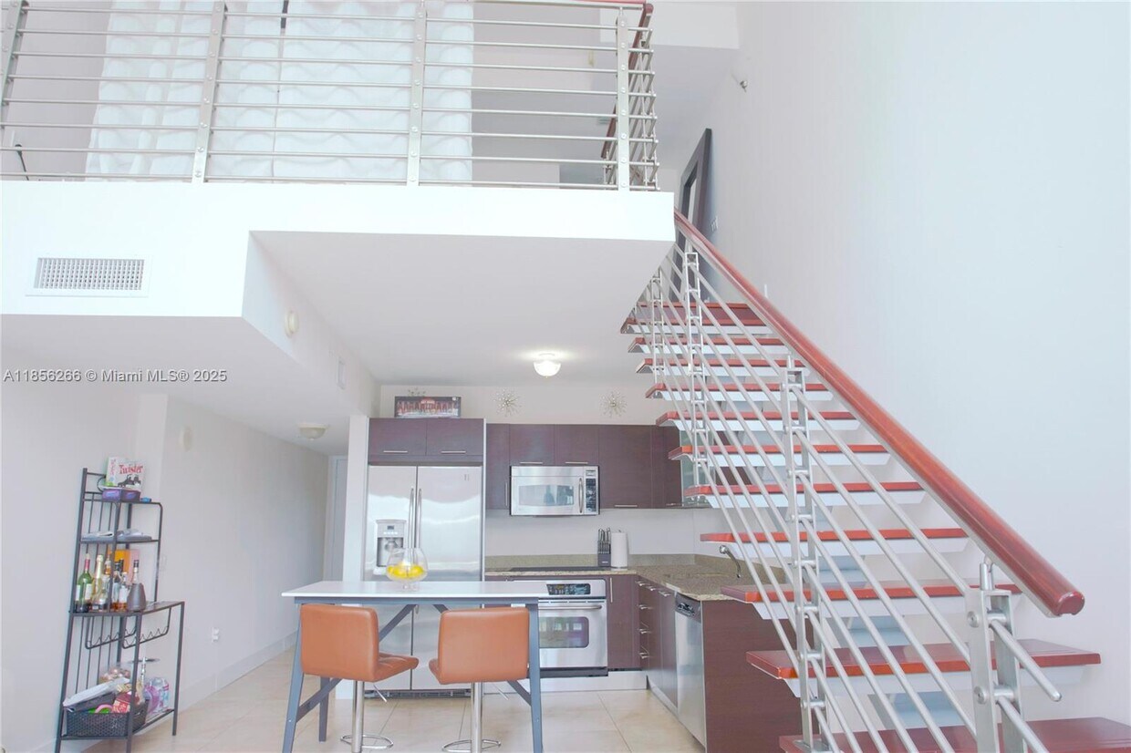 Foto principal - 41 NW 5th St