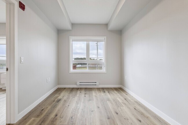 Building Photo - Evoke