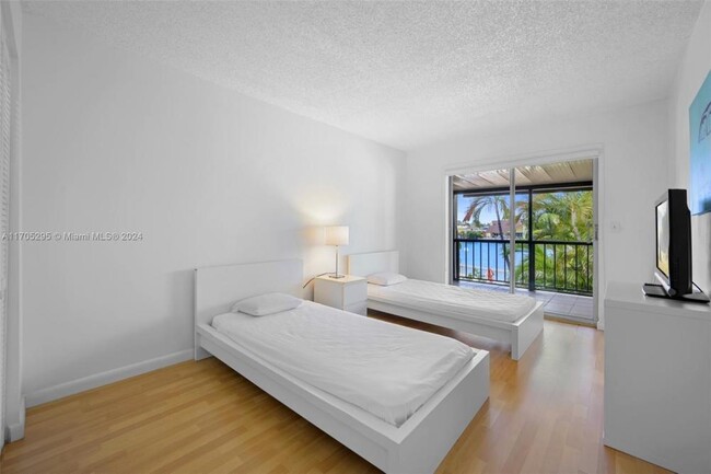 Foto del edificio - 3 bedroom in Hallandale FL 33009