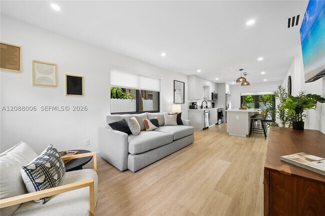 Foto del edificio - 3737 Frow Ave