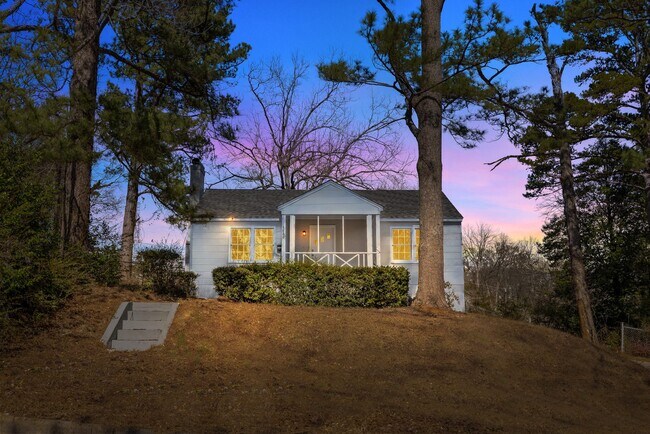 Building Photo - 1820 33rd St Ensley