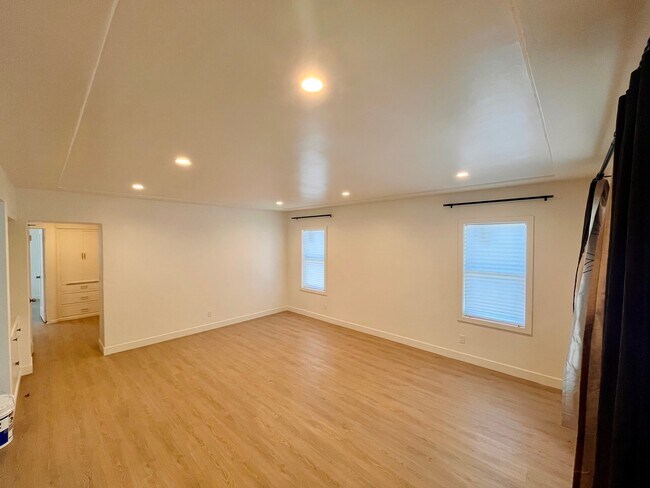 Foto del edificio - 339 S Chandler Ave