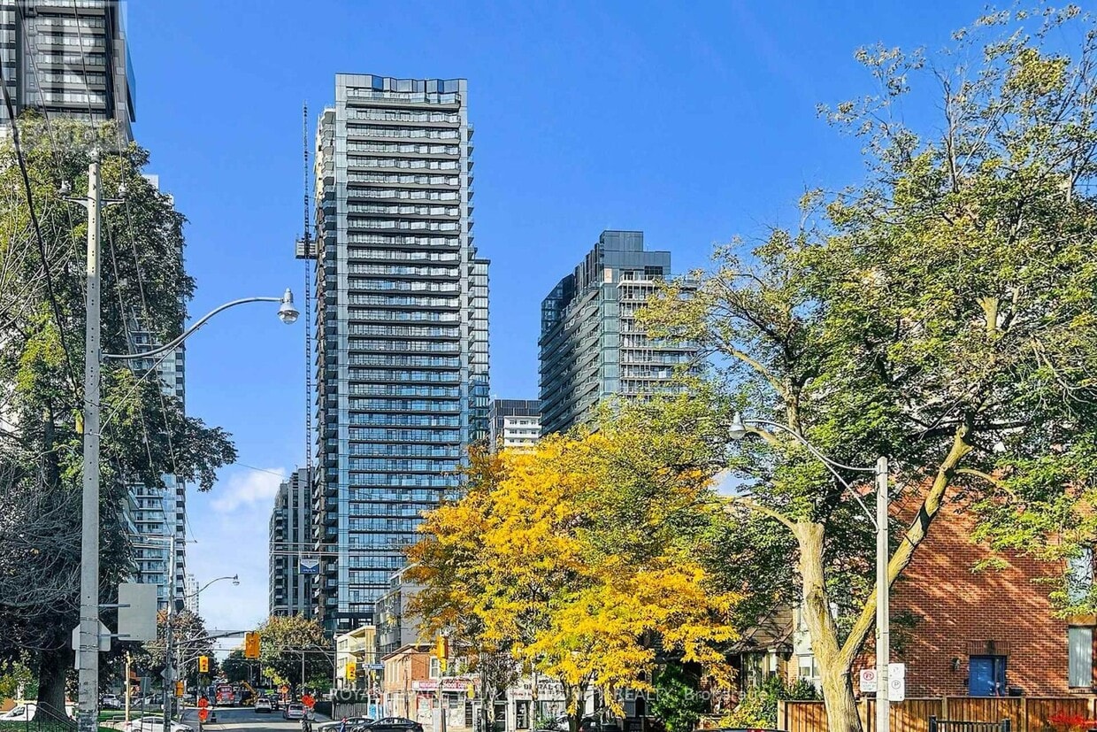 Primary Photo - 110 Broadway Ave