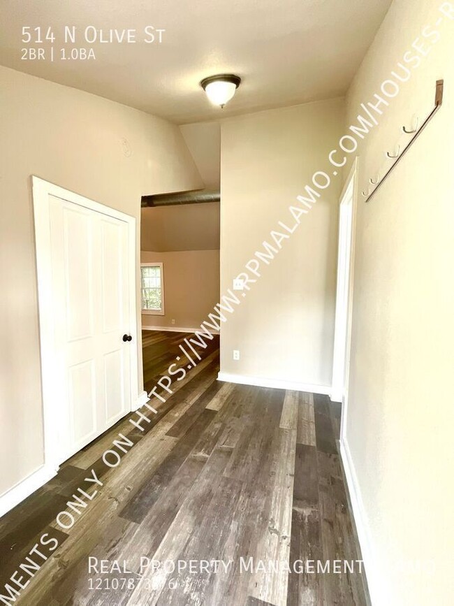 Foto del edificio - 514 N Olive St