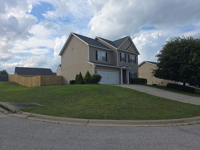 Foto del edificio - Great 3 Bedroom in Grovetown
