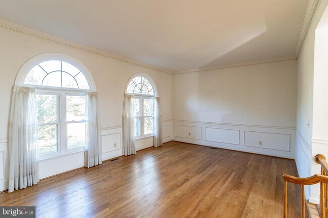 Foto del edificio - 9001 Saunders Ln