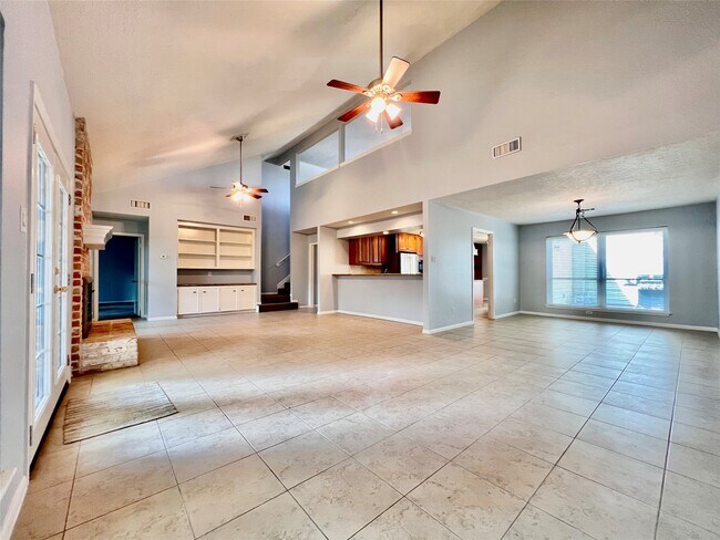 Foto del edificio - 11407 Briar Rose Dr