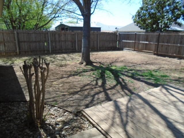 Foto del edificio - 3910 Trinity Ln