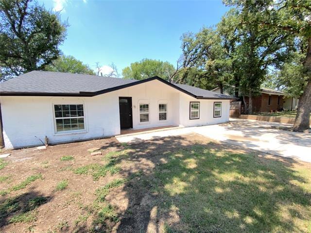 Building Photo - 1011 N Lucas Dr