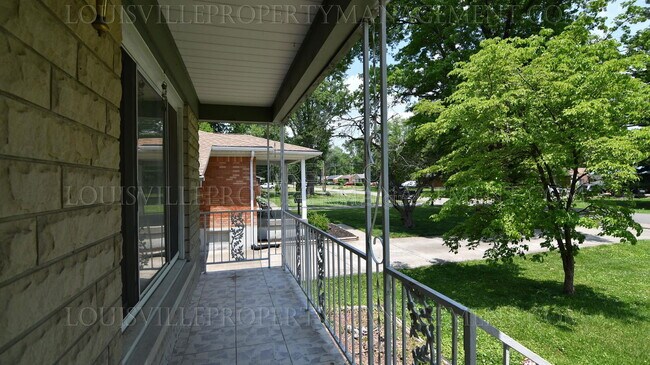 Foto del edificio - 5122 Braidwood Dr