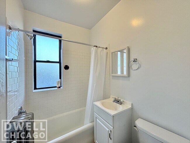 Building Photo - 1724 N Humboldt Blvd