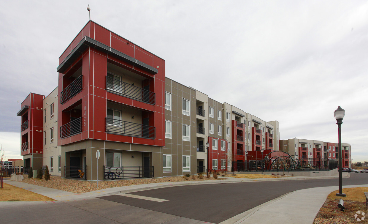 Primary Photo - Bluff Lake Apartments