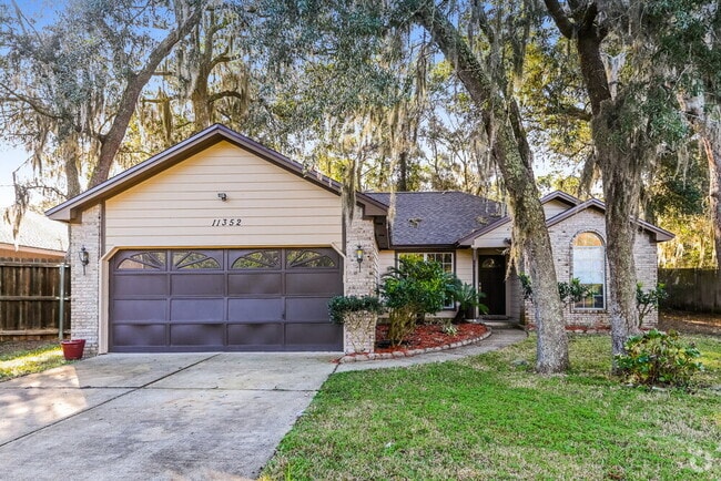 Building Photo - 11352 Trotting Horse Ln S