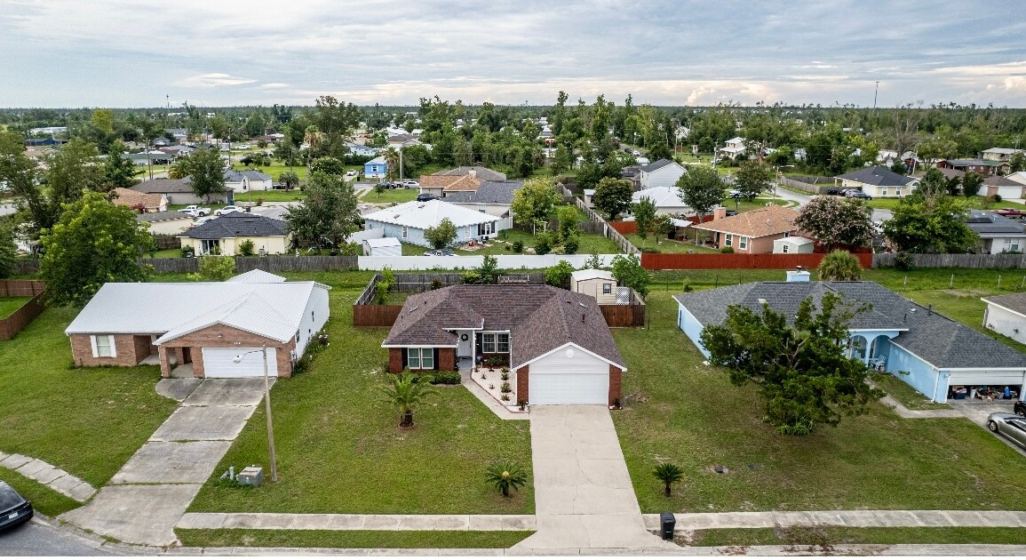 Foto principal - 140 Byrd Dr