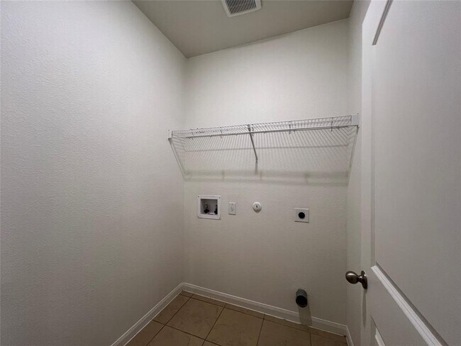 Building Photo - 13408 Harry S Truman Dr