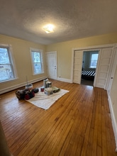 Building Photo - 21 Branch St