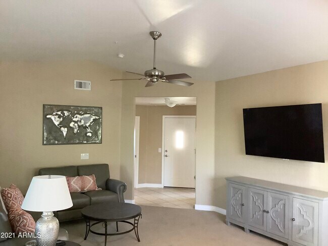 Foto del edificio - 16801 N 94th St