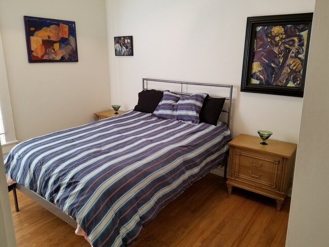 Foto del edificio - 3989 Beethoven St