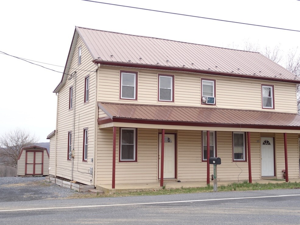 Primary Photo - 211 E 28th Division Hwy
