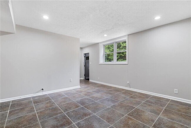 Foto del edificio - 1447 Southland Vista Ct NE
