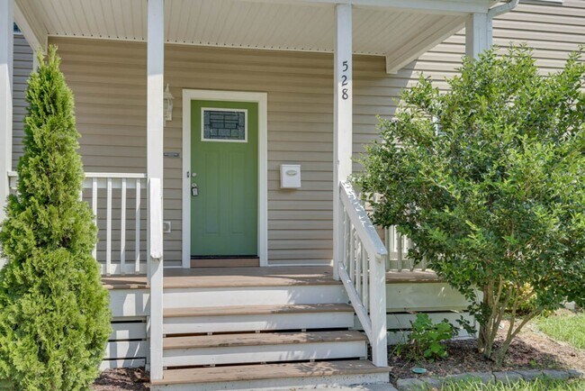 Foto del edificio - Beautiful Home For Rent in Ocean View!