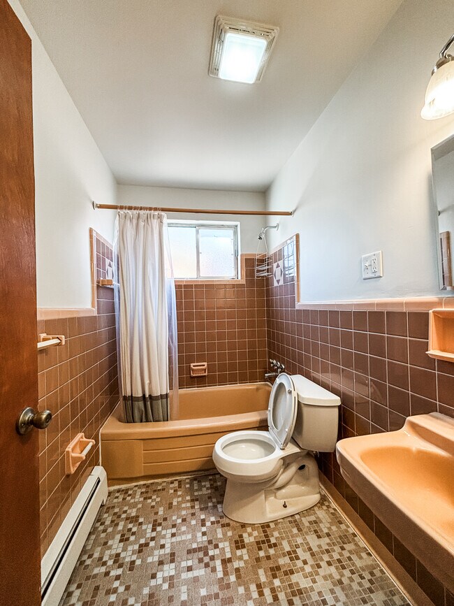 Baño - 3408 Lumardo Ave