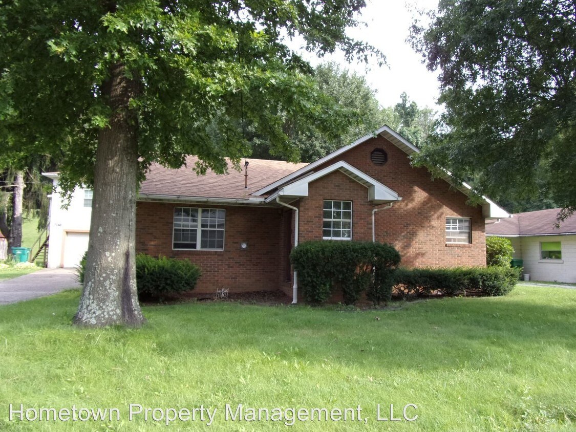 Primary Photo - 724 Riverview Dr
