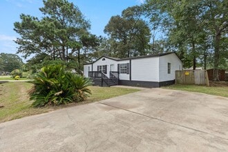 Building Photo - 16474 N Emerson Cir