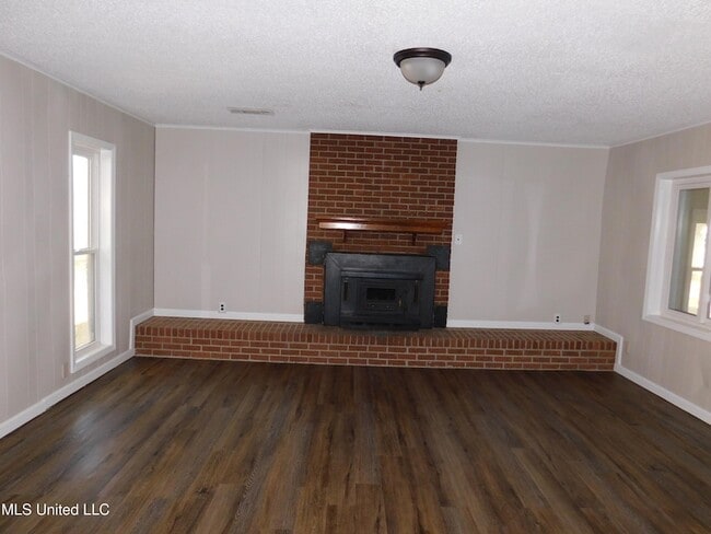 Building Photo - 1760 Northfield Dr