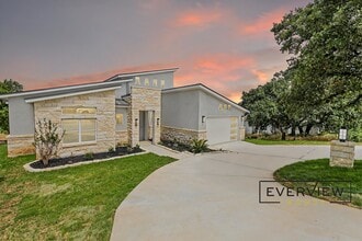 Building Photo - 1314 Clayton Nolen Dr