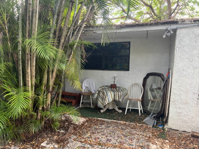 Building Photo - 1918 Sheridan St