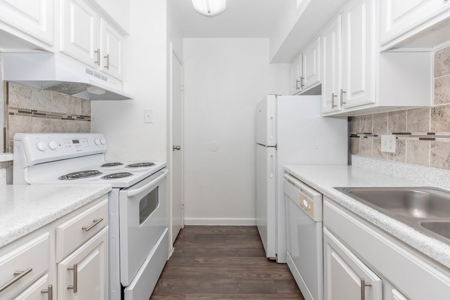 Foto principal - 12335 Antoine Dr