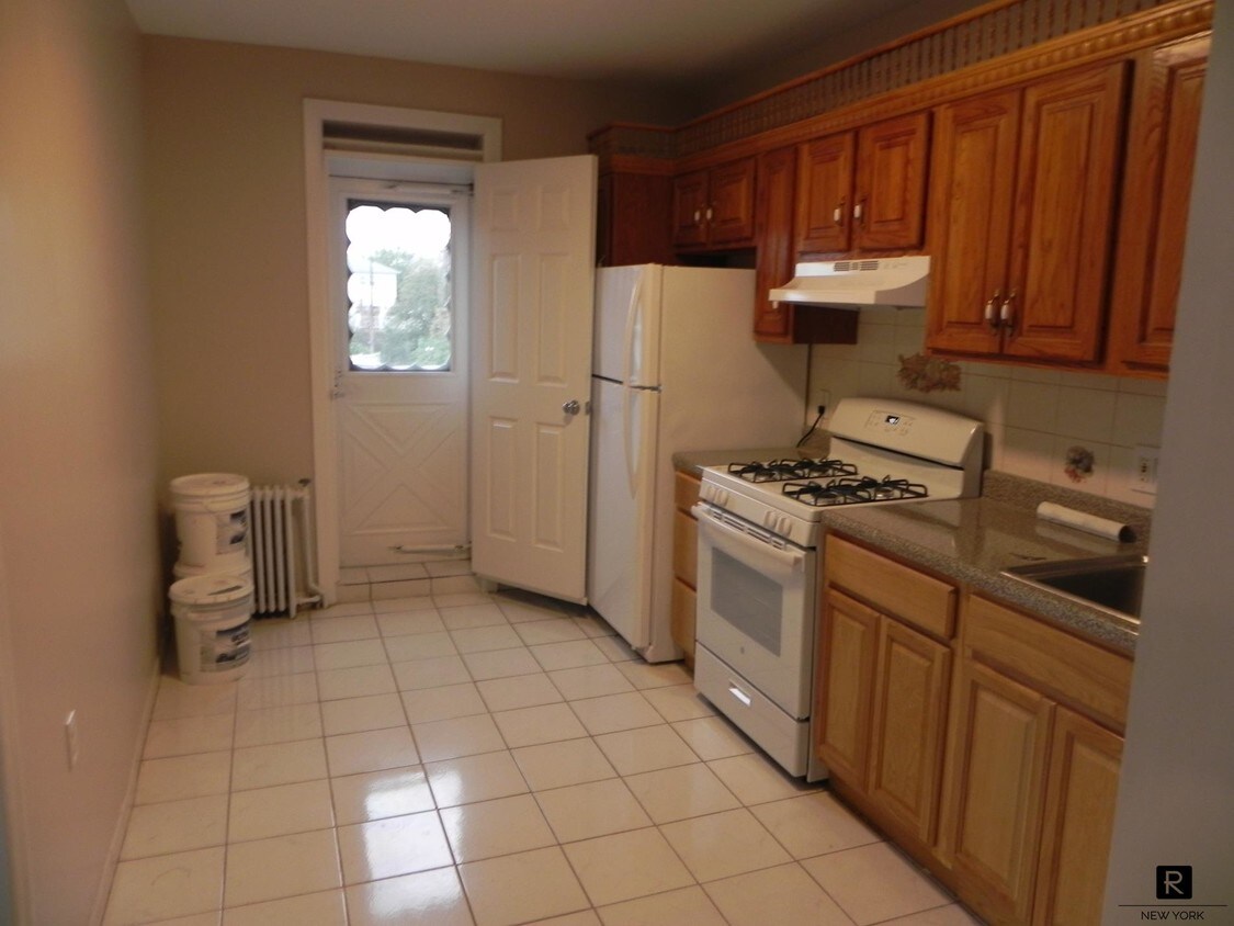 3205 Lafayette Ave Unit 2, The Bronx, NY 10465 Apartment for Rent in