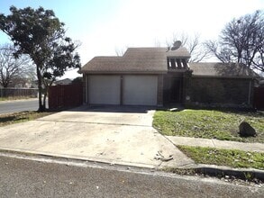 Building Photo - 9502 Woodland Hills