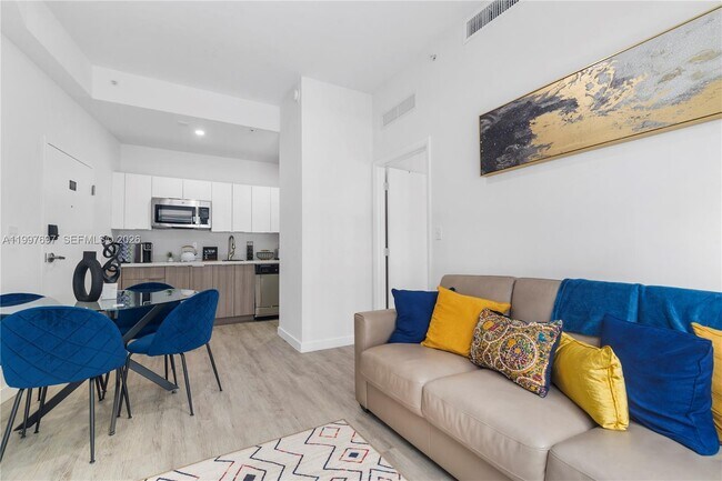 Foto del edificio - 136 NW 26th St