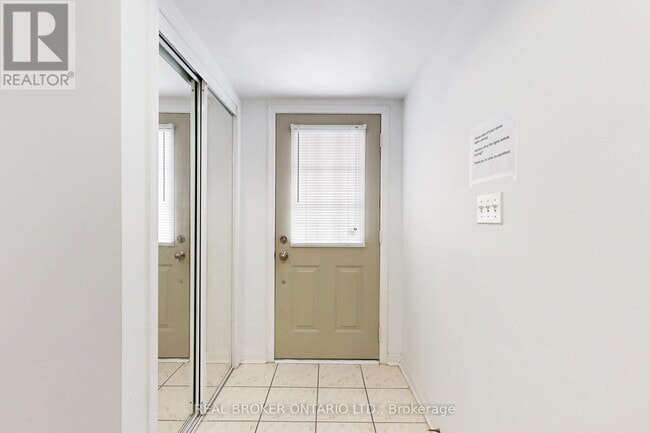 Building Photo - 3030 Breakwater Ct
