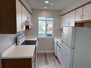 Building Photo - 1133 Meadow Ln