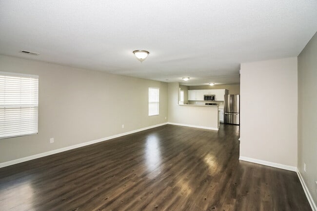 Building Photo - 7807 Birdwood Dr