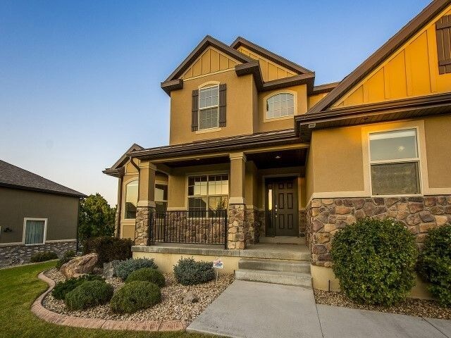 Building Photo - 5000 sq ft 4 bed/4 bath Riverwalk Home
