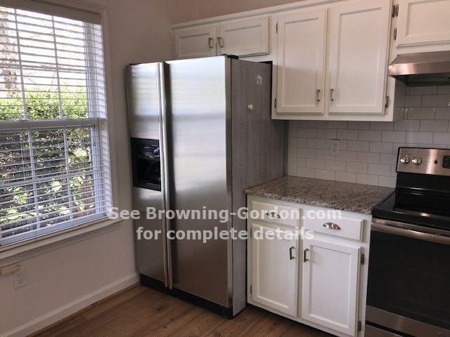 Building Photo - Adorable 3 bedroom home located in the Som...