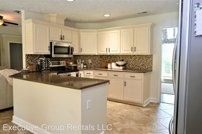 Foto del edificio - 3 br, 2 bath House - 2116 BRIDLE BRIDLE COURT