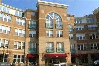 Building Photo - 12000 Market St